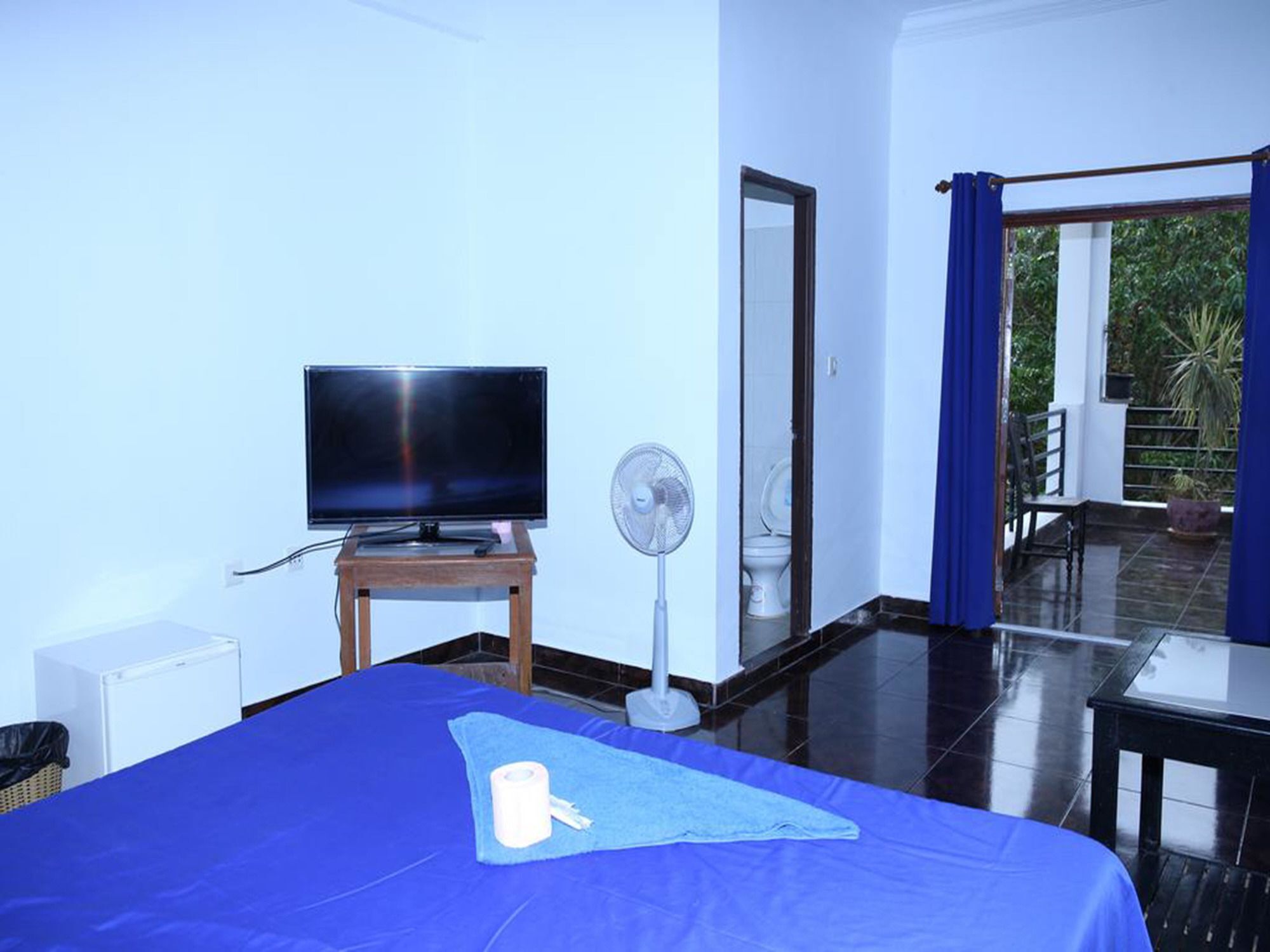 Out Of The Blue Hotel Sihanoukville Bagian luar foto